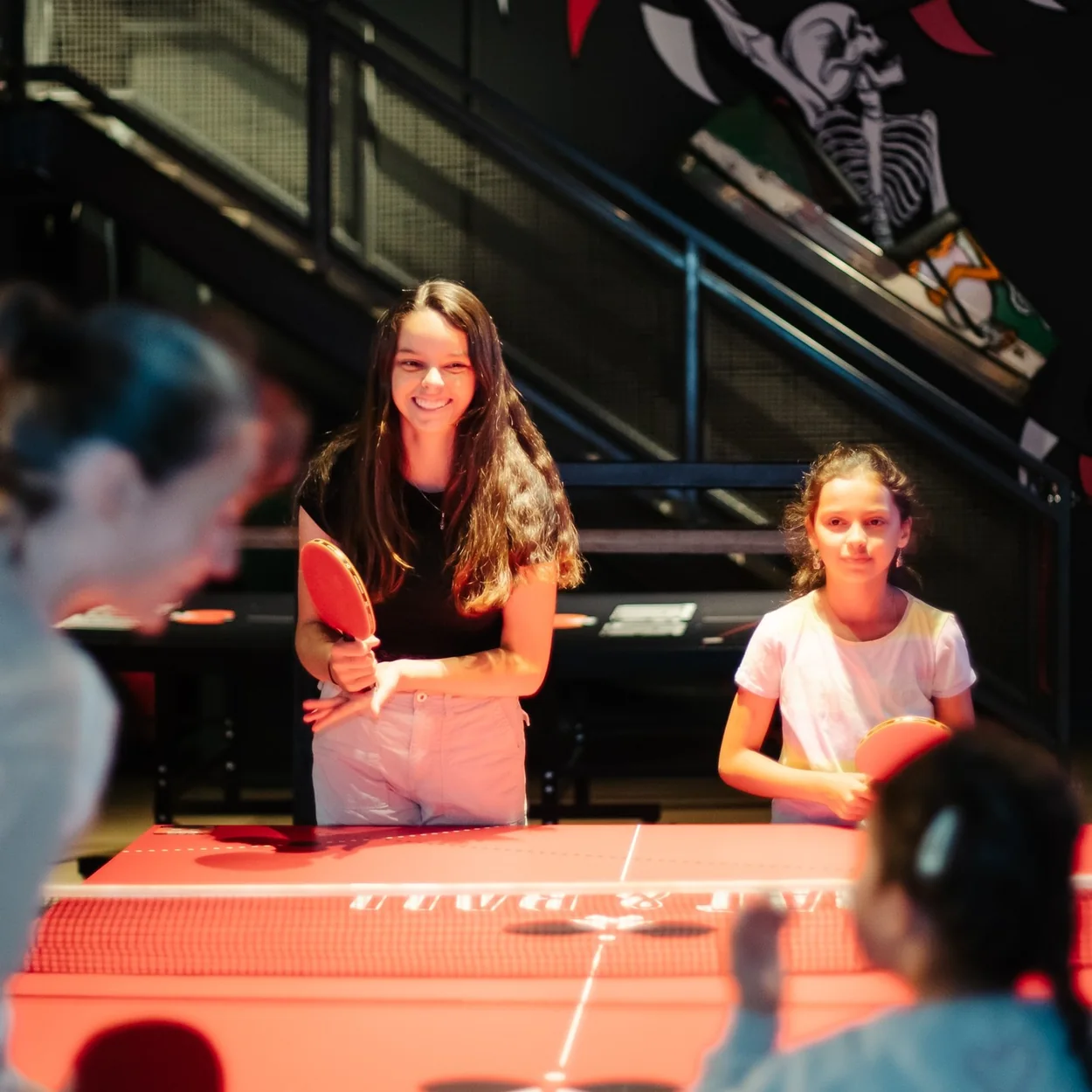 Bat & Ball shuffleboard table with players