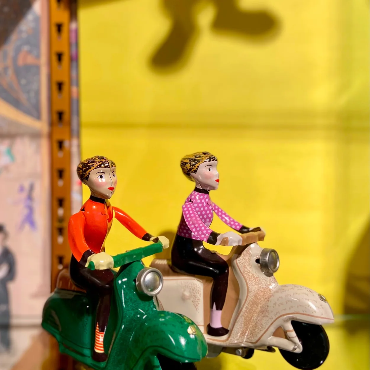 Benjamin Pollock's Toyshop tin scooter figures