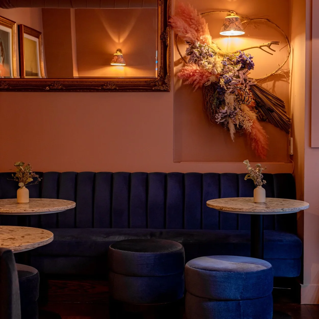 Eve Bar