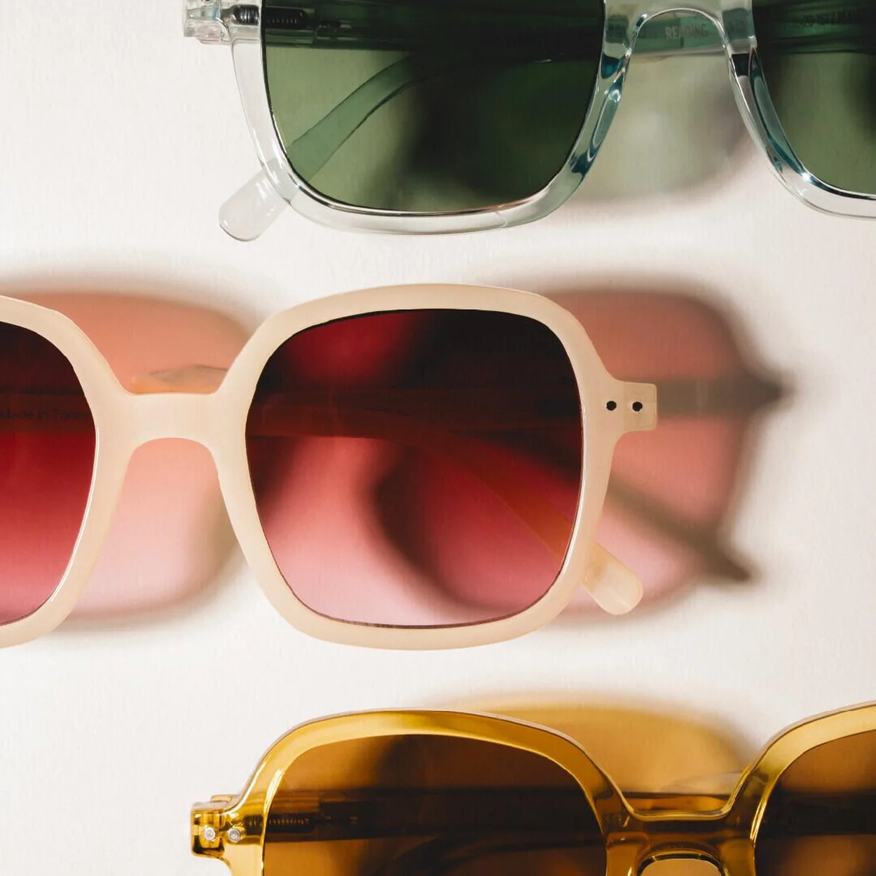 IZIPIZI sunglasses in sage, blush and amber frames