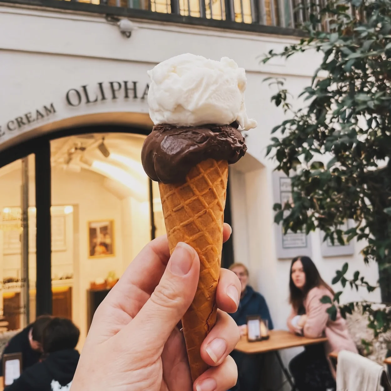 Oliphant's Ice Cream and Bakery
