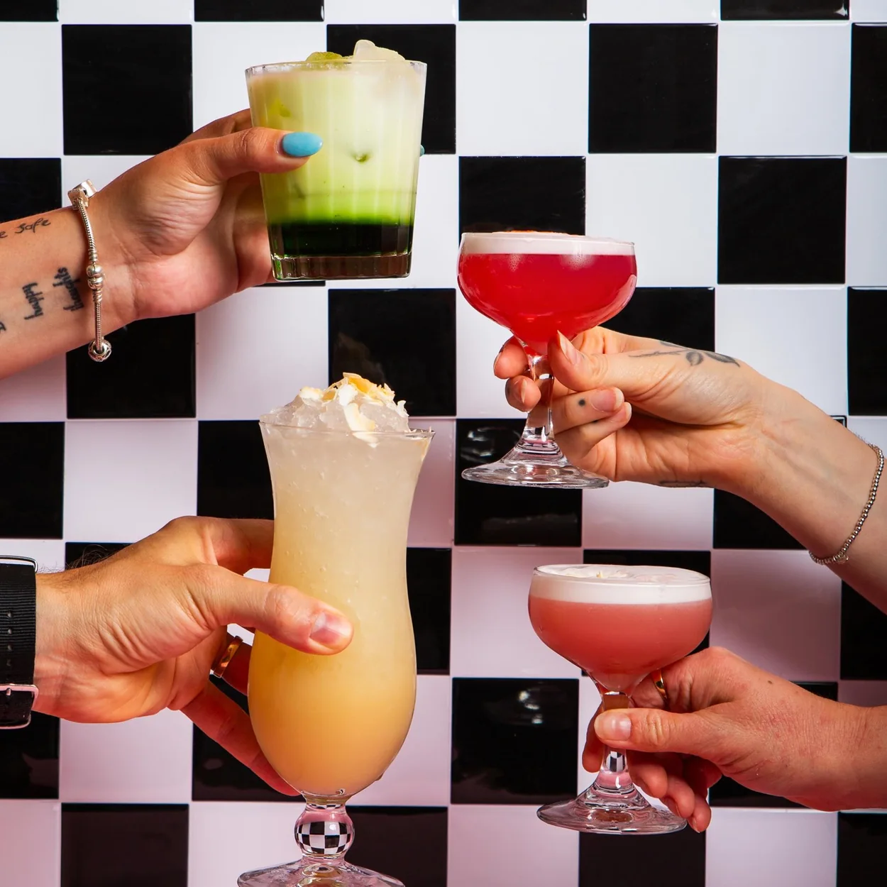 Simmons Bar