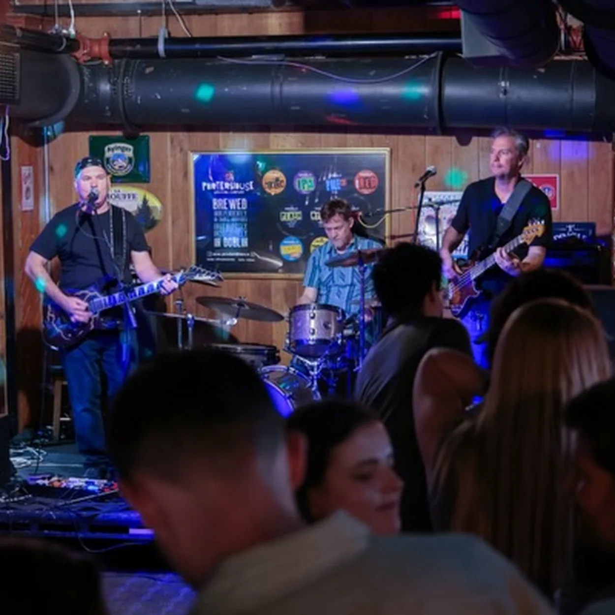 Live band playing in the Basement Bar at The Porterhouse, Maiden Lane