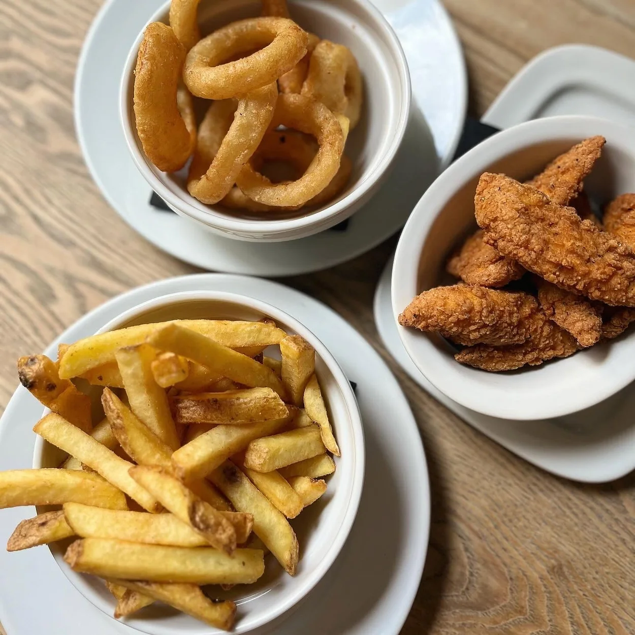The Sun Tavern chips, onion rings and chicken goujons